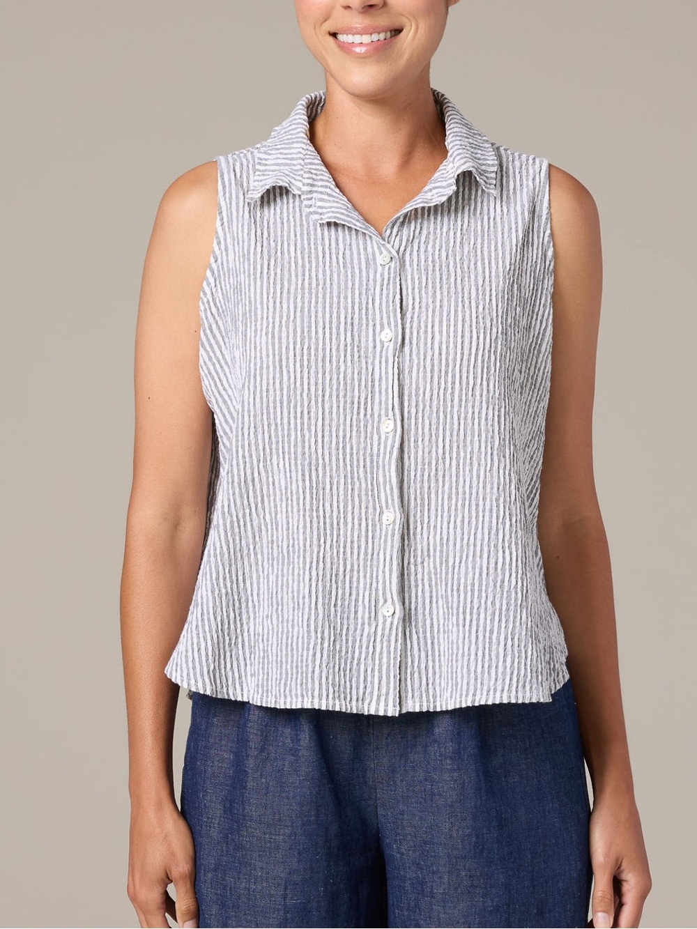 Cut Loose Gray and White Striped Sleeveless Button-Down Top